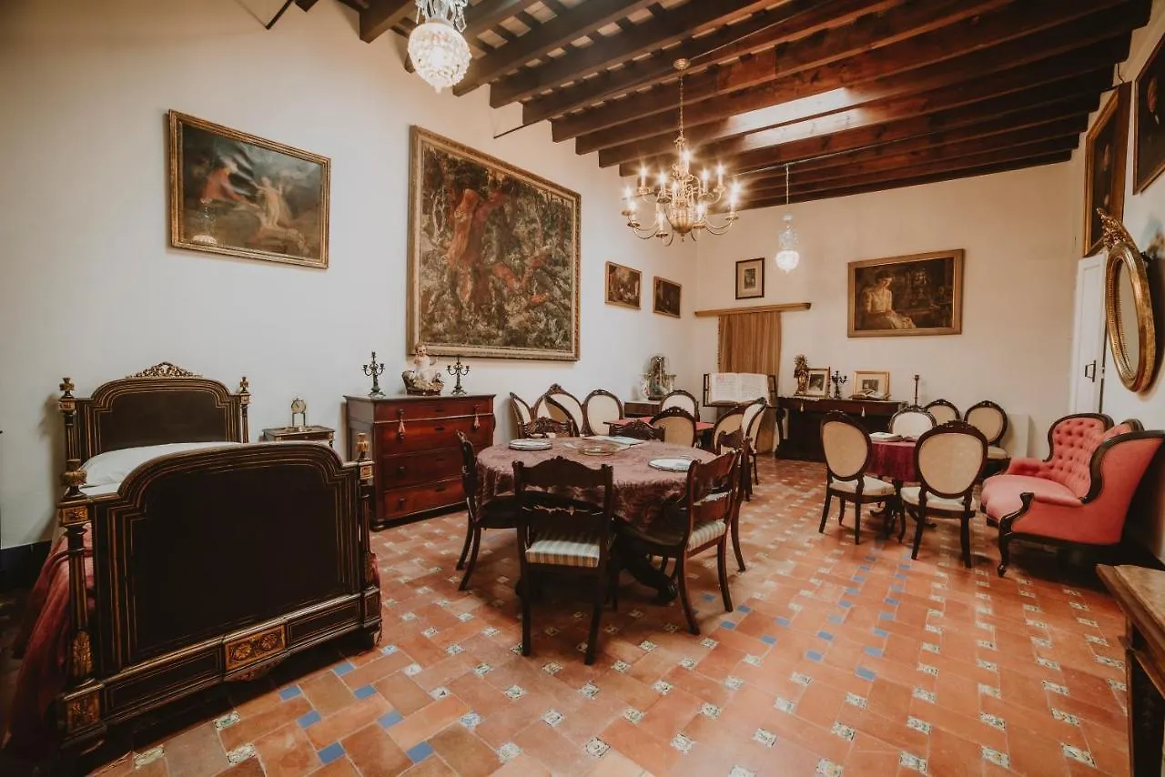 Hotel Posada La Casa Del Pintor à Carmona  Maison d'hôtes